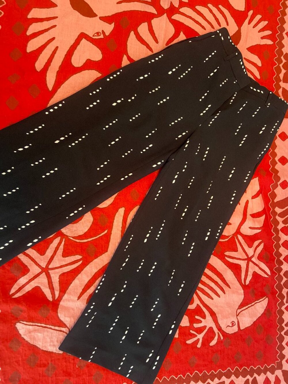 Ann Taylor wide leg black with white pattern cropped pants